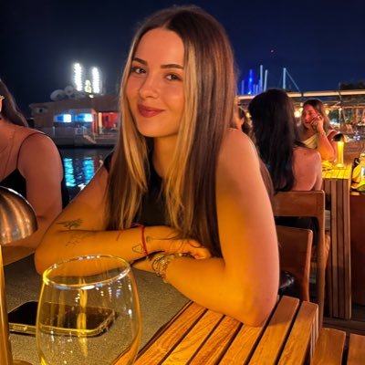 eeee1if's profile picture. odtü