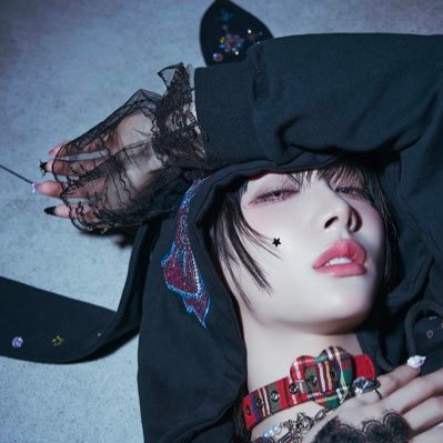 necksnappd's profile picture. most faithful mirror, fearless on my breath.