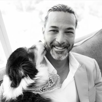 VSaintclr74968's profile picture. ABPS Board certified plastic surgereon.
Unlocking beauty.
♥️pups, boating ,food.
DR.Rian.