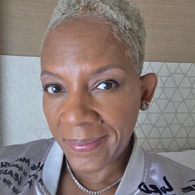 adrienneesque's profile picture. This mom 💙s 🥊Brawlers & 🏈 Ballers 
⚪️💎⚪️💎⚪️💎⚪️💎⚪️💎
Mom of🥊Nicolas & Matthew 🏈 

🐝🧂& 🕯