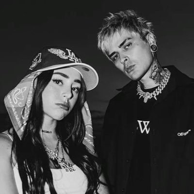 withumauro's profile picture. conmigo no te limites, ven y suéltate