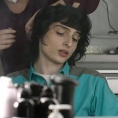 srtrvcals's profile picture. 