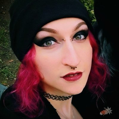 G1RLPET's profile picture. 