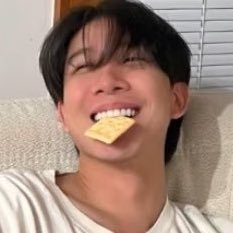 khaotunqg's profile picture. how do i make this about https://t.co/y2JnIfa2Q4