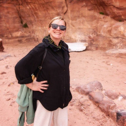 hnfmu1o758751's profile picture. Dream big, work hard, stay focused. 🌟🎯💼