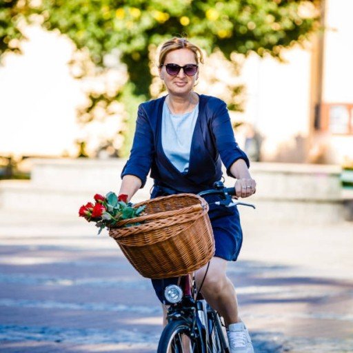 0ppoypo382483's profile picture. Stay positive, work hard, make it happen. 🌟💼💪