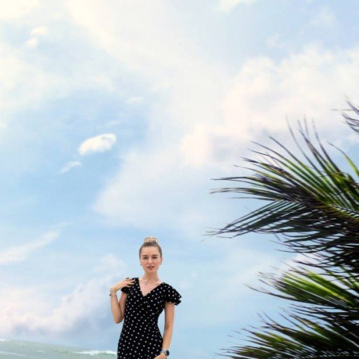 zfdis23192's profile picture. A smile is the best makeup any girl can wear. 😄💄