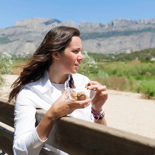 j1ciit60547's profile picture. Happiness looks gorgeous on you. 😍🌸