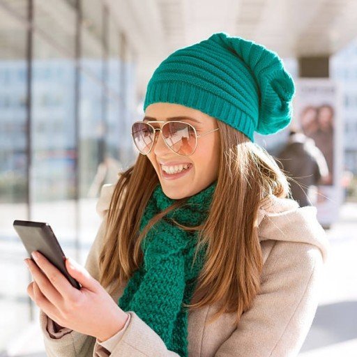 lon89b13712's profile picture. Happiness looks gorgeous on you. 😍🌸