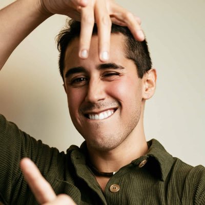 eduardovildasol's profile picture. Actor | Latine/Native | He/They | ❤️‍🔥🦌🌈 Kei #Psychopass | Suzuri #WindBreaker | Suho #TrueBeauty