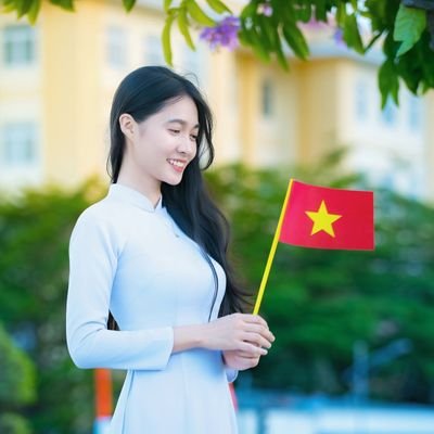 v_3394's profile picture. The Sexiest thing in this entire world 💖
Smart 💖
Thoughtful
And Being Generous