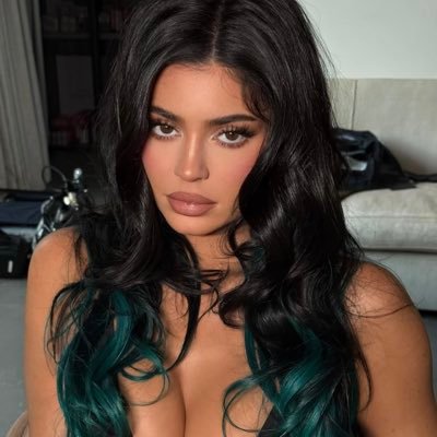 MaryEvan73931's profile picture. 