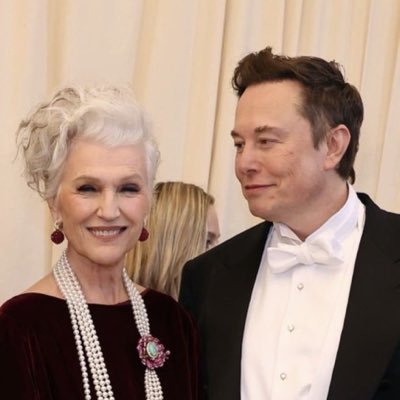 privatechat9988's profile picture. Entrepreneur * 🚀Spacex 🪐CEO&CTO • Tesla🚗 product. architect 🇺🇸Hyperloop.Founder of The boring company Po CO-Founder-Neturalink, OpenAl all