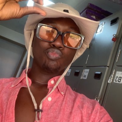 inFiFiwetrust's profile picture. A mind in motion.🎭     I had a beautiful cat, FiFi.