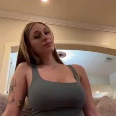 Shannonann94146's profile picture. Hello everyone how are you doing today  my name is Shannon Lydia  I'm here for serious relationship if you are interested  @Paulina365 or signal 8684769262