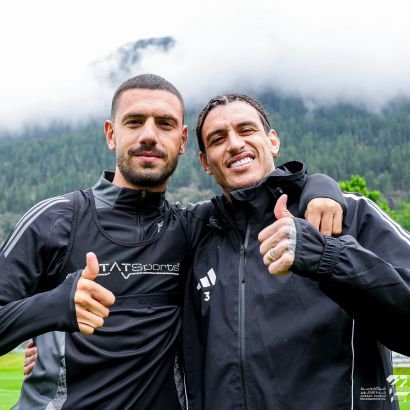 zbarh94339's profile picture. 