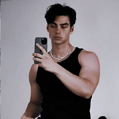 shxdowflame's profile picture. 