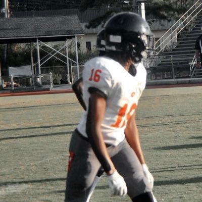 crawford_n33619's profile picture. Hooverfb/2029/5’10/140/wr