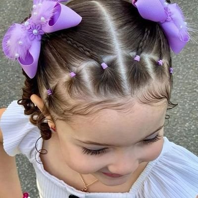 moviydengiz's profile picture. tabassum ila:)