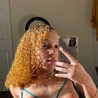 celi5809's profile picture. Réelle 👧👨pas de fake