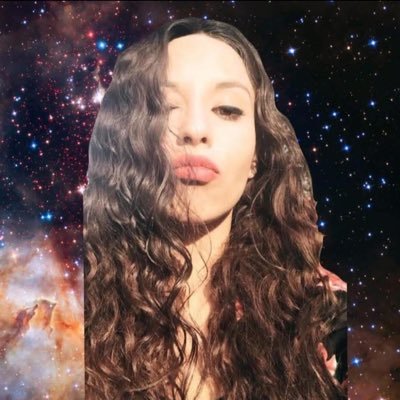 ElizabethMzrz's profile picture. Design specialist CEO at Elizabeth Marz