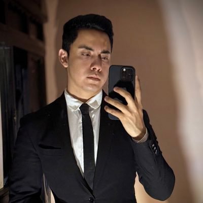 Felix_CalderonS's profile picture. 📍CDMX
🏛 Derecho