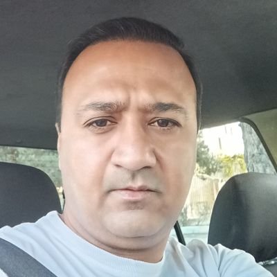 hoseinshishliky's profile picture. به خدا پناه ببر
(دَشتِ ما گرگ اگر داشت نمی‌نالیدیم!
نیمی از گَلِّهِ مارا سگ چوپان خورده!)