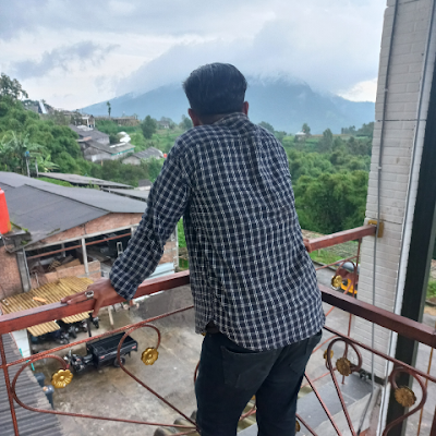 AlfiPradit94650's profile picture. 