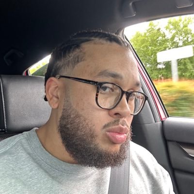 jonahalmajano's profile picture. M🖤