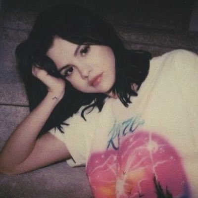 elfoisthebest's profile picture. as messy as the inside of my head