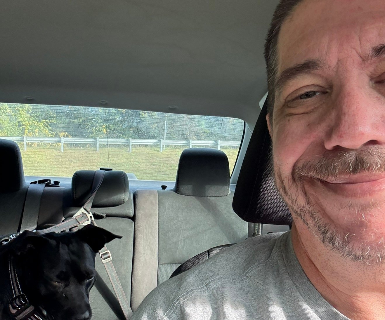 Robertlaminsky's profile picture. 