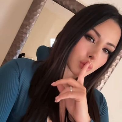 RiyanaRouzan's profile picture. فتاة قوية الكبرياء شامخة 
لا اقبل ذكور فلا تتعب نفسك و احفظ كرامتك
والله مليت من الحمير كلامي واضح و لسة يبعثو