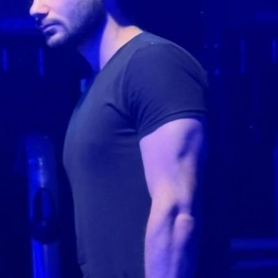 samettovski's profile picture. 🕊️