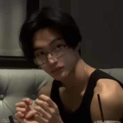 tutustyyyy's profile picture. ✘ SUGA⁷🐈‍⬛ — ☆ #톤넨 & #숑석 ✚ #MARK #keonho💭꙳