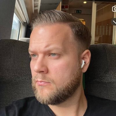 micke_sd's profile picture. 🇸🇪 Sverigedemokrat | Följ för dagliga doser sakpolitik utan filter.
#SvPol #Sverigedemokraterna