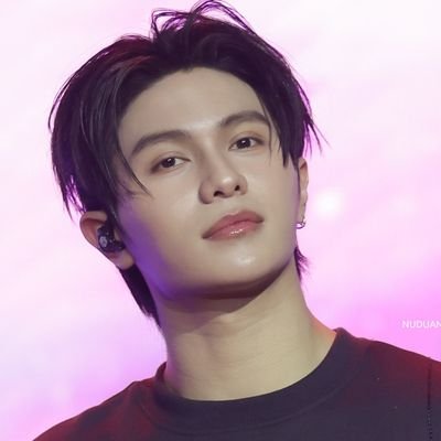 love_nanonn's profile picture. 𝘚𝘦 𝘯𝘰𝘴𝘴𝘰 𝘢𝘮𝘰𝘳 𝘧𝘰𝘴𝘴𝘦 𝘶𝘮𝘢 𝘤𝘢𝘯çã𝘰,
𝘚𝘦 𝘯𝘰𝘴𝘴𝘢 𝘩𝘪𝘴𝘵ó𝘳𝘪𝘢 𝘧𝘰𝘴𝘴𝘦 𝘦𝘴𝘤𝘳𝘪𝘵𝘢 𝘱𝘢𝘳𝘢 𝘯ó𝘴 𝘤𝘢𝘯𝘵𝘢𝘳𝘮𝘰𝘴...