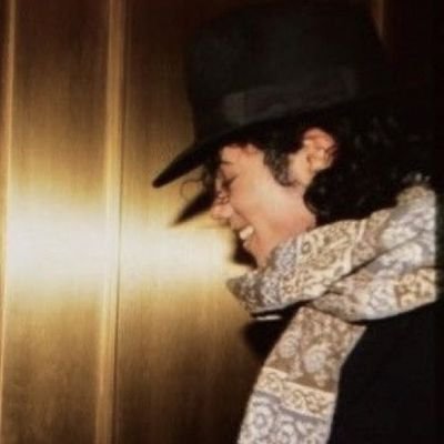 sunsetreet's profile picture. ❦ 𝟐𝟒𝐭𝐡 𝐀𝐩𝐫𝐢𝐥, 𝟐𝟎𝟐𝟔 𝐢𝐧 𝐭𝐡𝐞𝐚𝐭𝐞𝐫𝐬

#mjinnocent 
#IStandWithPalestine 🇵🇸
#FreeUyghur