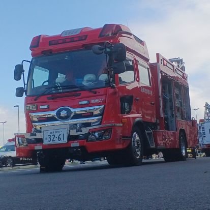 srg_95's profile picture. 救工、大型車両、側面デザインが派手な車両が1番好みで、サイレンアンプにも興味があります。無言フォロー失礼します。TikTokを開設致しました！ちまちま投稿しますが、何卒よろしくお願い申し上げます🫡
⬇⬇