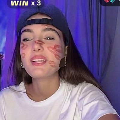 lauanalauu's profile picture. fan account