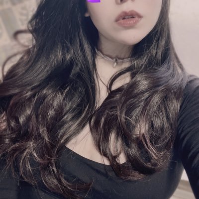 _Nato2525_'s profile picture. 何書くかしばらく考える