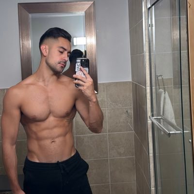 Diegosanchezghj's profile picture. 