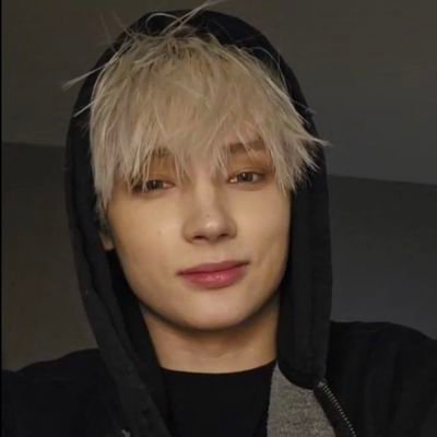 JjongWhiteTee's profile picture. cause im so over being lonely