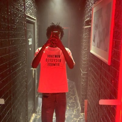 Oopsflacko's profile picture. nirvana