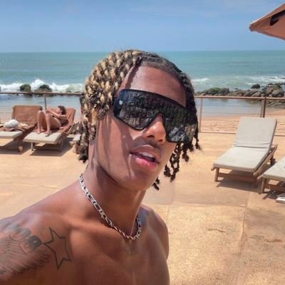 dongoatt's profile picture. dm