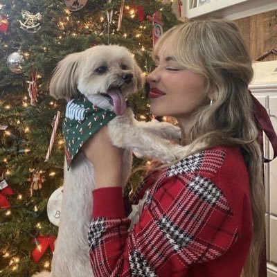 walkeersbf's profile picture. cindy lou who