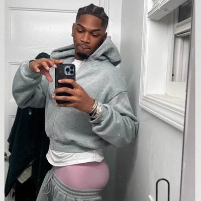 only0nedwayne's profile picture. ATL | this AI not @isiahdwayne_ | OF coming back soon 📌|