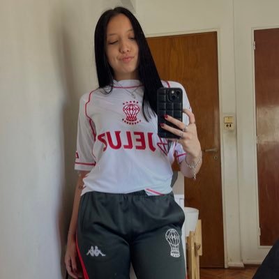 rrropoza's profile picture. Club Atlético Huracán sobre todas las cosas. Suena Don Osvaldo, lo llevo tatuado atrás del corazón.