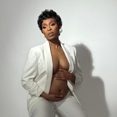 AyeCallMeBri's profile picture. 