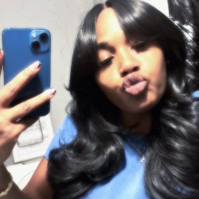 Ouggahovsis's profile picture. 💕 IG: HovasDream_ 🌈 #FreeMines💕 #LongLiveOuggHov #Ouggahovsis