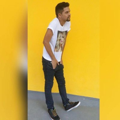 LipeLanz's profile picture. Tentando me encontrar nesse mundo perdido…